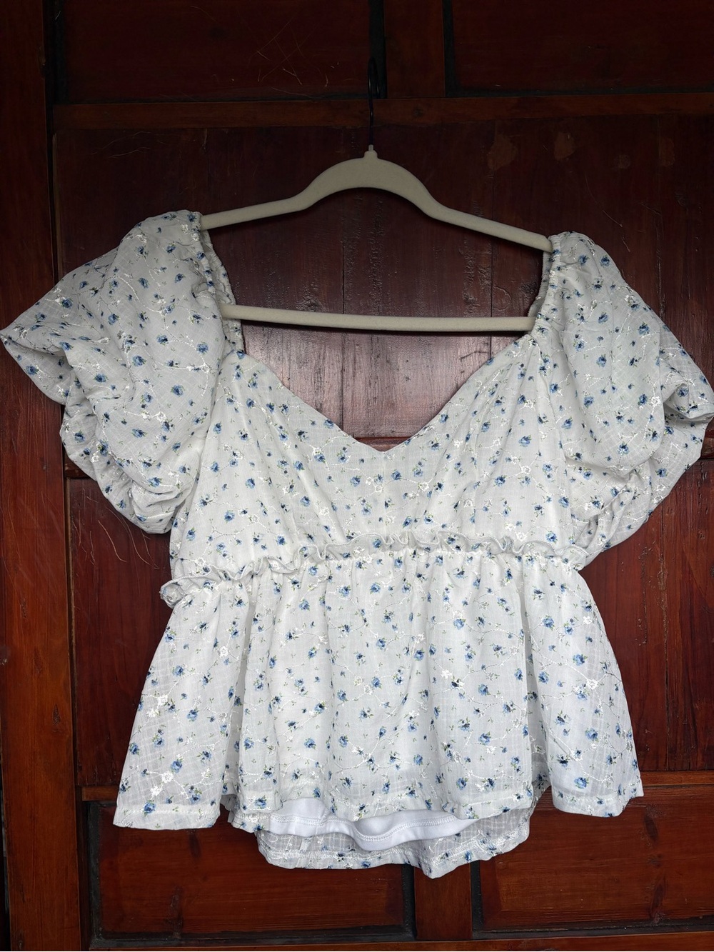 White and blue floral Trixxi top